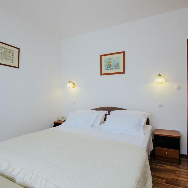 Vila Tina Standard 1920x1280 01